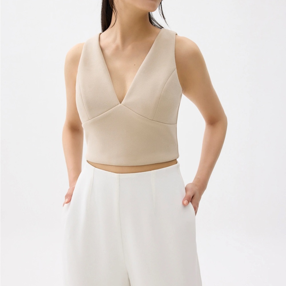 Wen Padded V-neck Crop Top